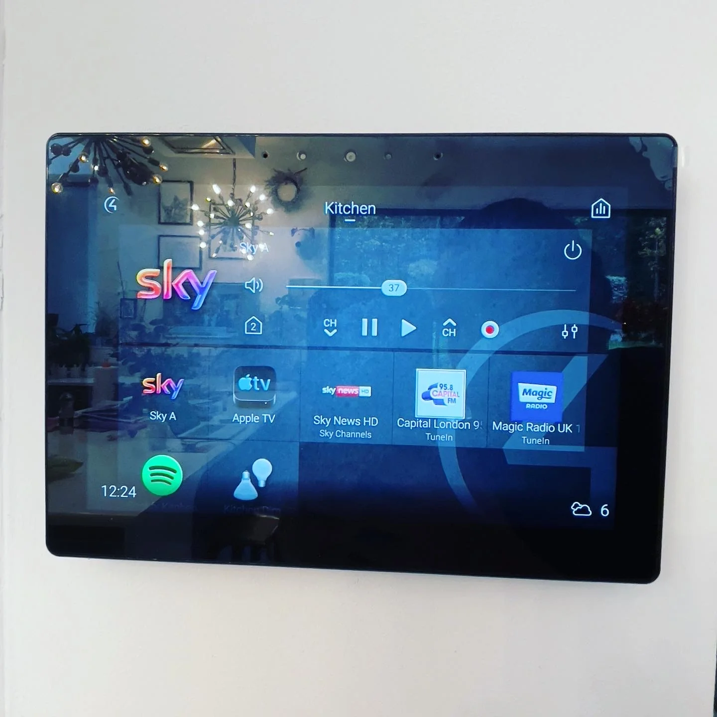 IoT and Networking for the Smart Home