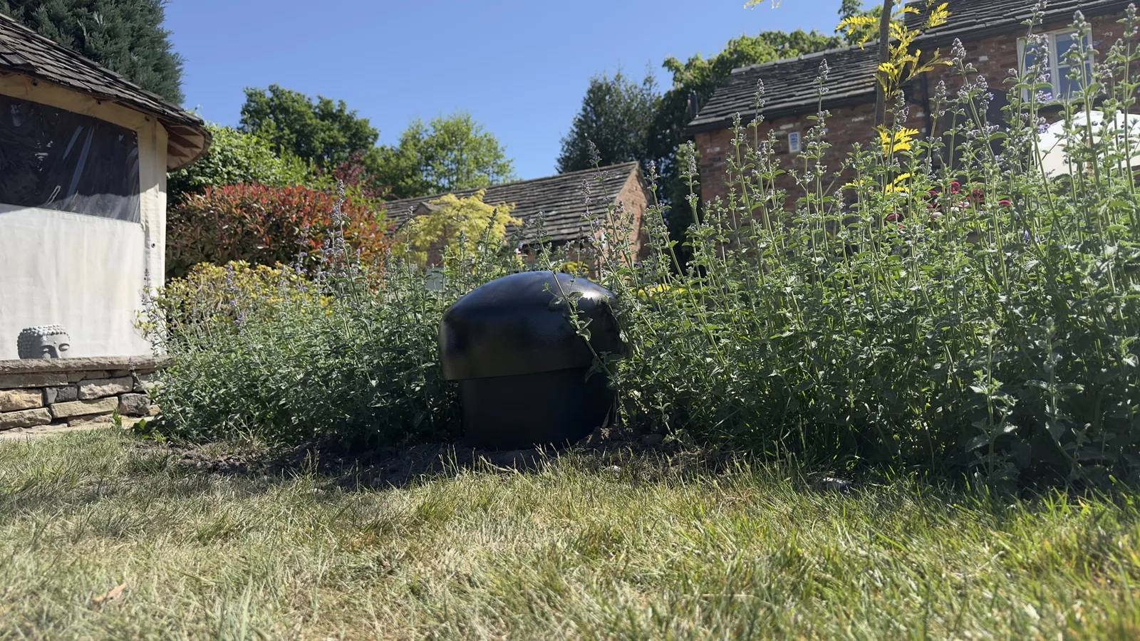 Sonance Garden Audio — detail 3 · Sonance Landscape Series + IP-Rated · MK Iconic Solutions